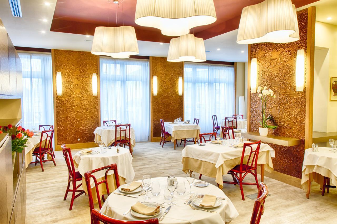 Hotel Restaurant Le Parc Moulins (Allier) Exterior foto