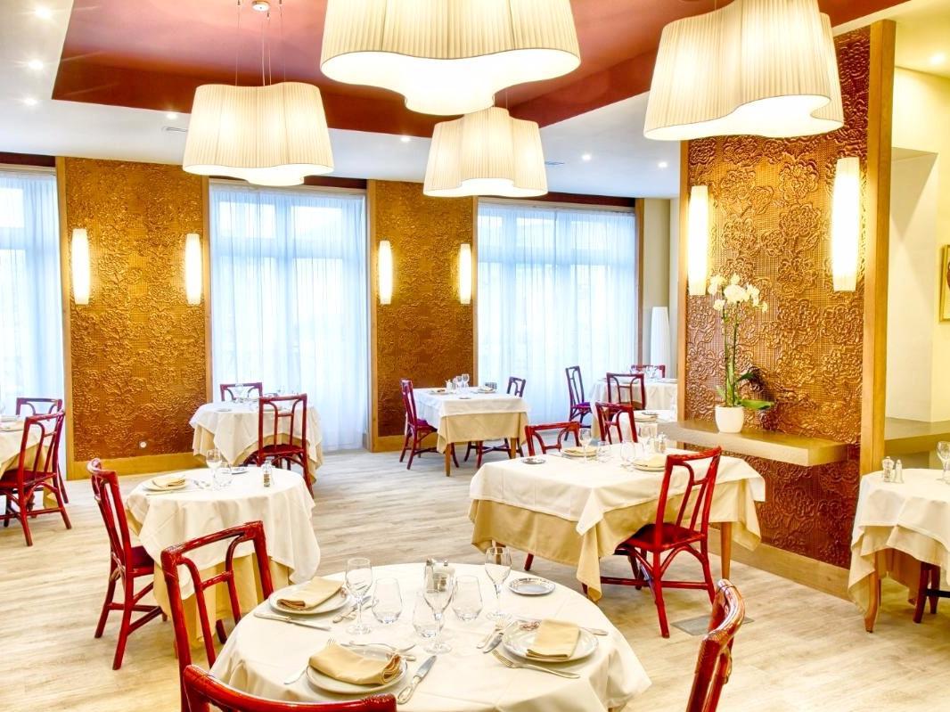 Hotel Restaurant Le Parc Moulins (Allier) Exterior foto