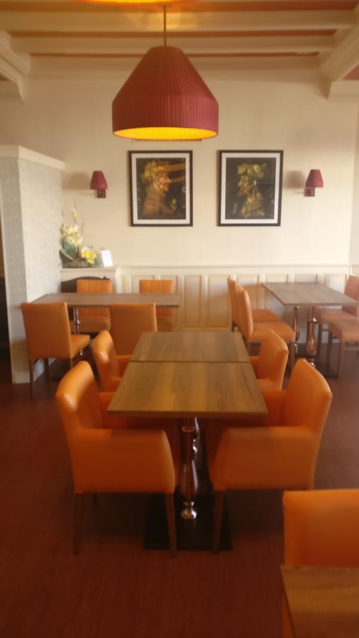 Hotel Restaurant Le Parc Moulins (Allier) Exterior foto