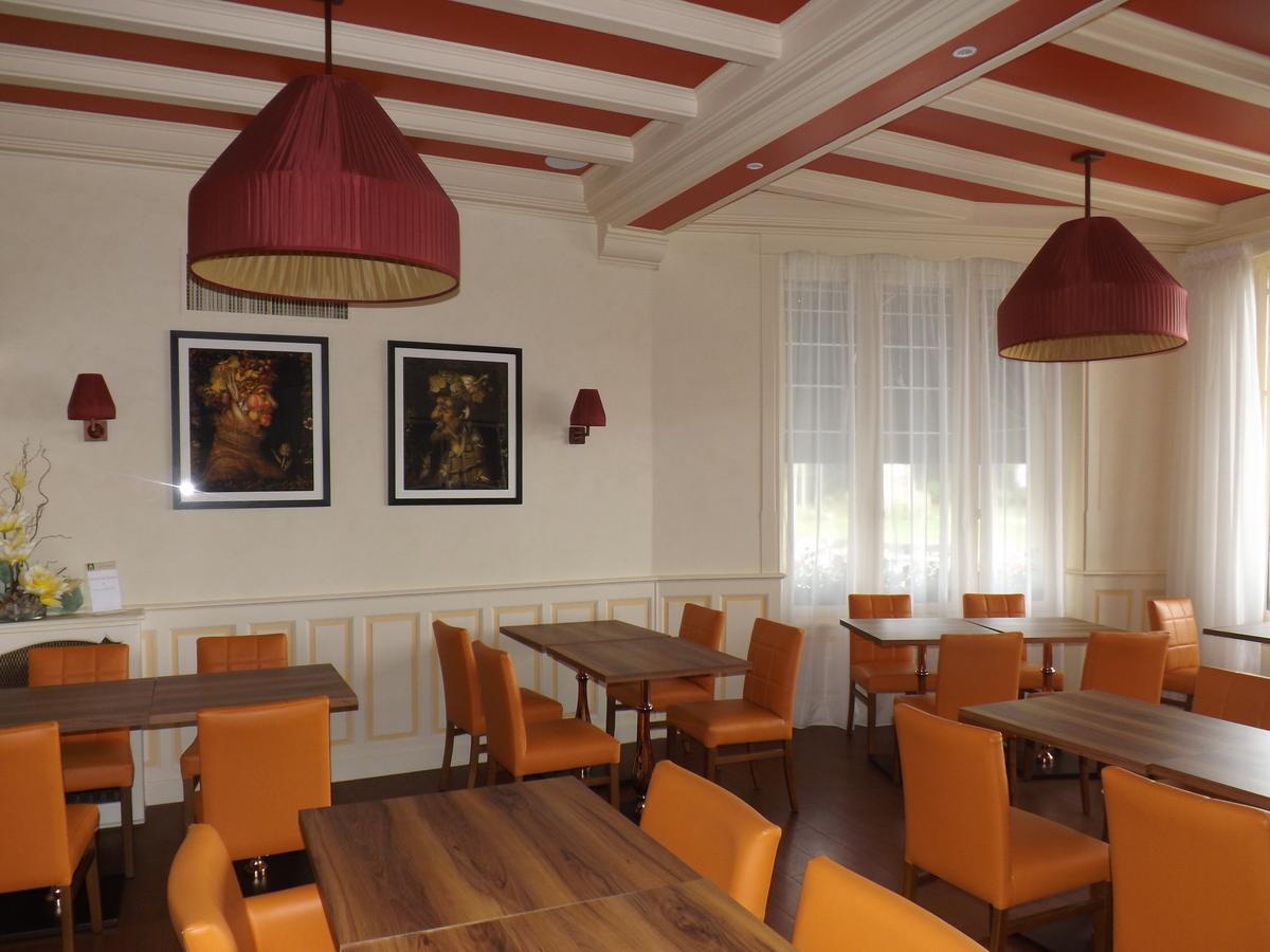 Hotel Restaurant Le Parc Moulins (Allier) Exterior foto